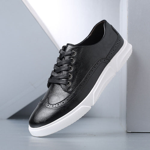 Adrián Brogue Detail Sneakers
